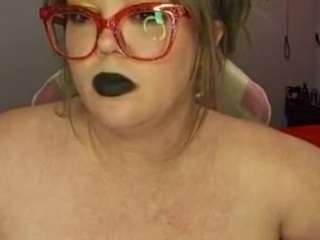 The Lusty Lavender fully nude on webcam live sex chat