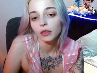 Tinaholly fully nude on webcam live sex chat