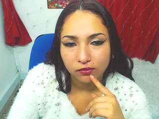 Veronicamillers fully nude on webcam live sex chat