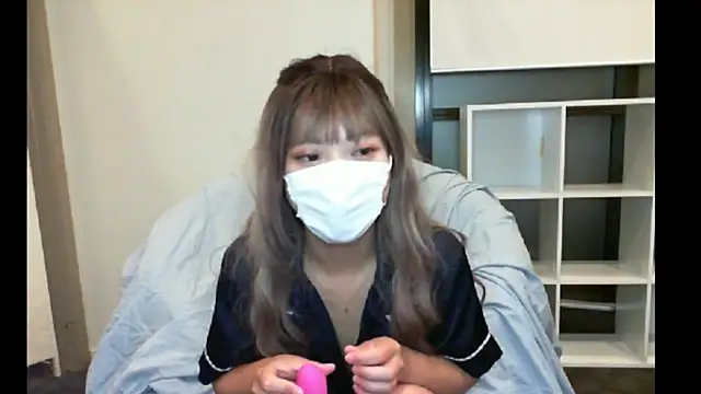 X_Kirin_x nude strip on webcam for live sex chat