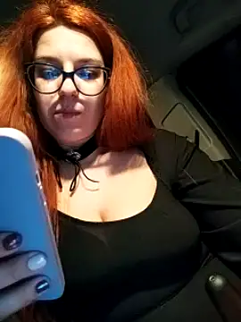 YasmineElbana nude strip on webcam for live sex chat