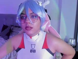 Alice Manson fully nude on webcam live sex chat