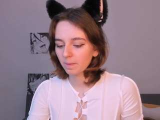 Alice-white-fairy fully nude on webcam live sex chat