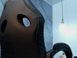 Anna-Nozoki fully nude on webcam live sex chat