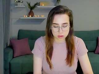 CyaraNiada fully nude on webcam live sex chat