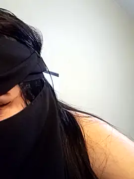 Cylia_arab nude strip on webcam for live sex chat