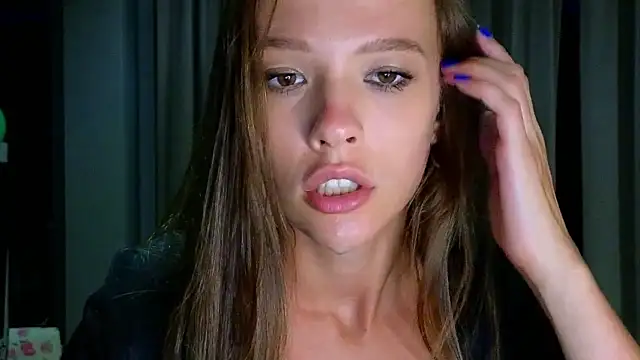 DemiDee nude strip on webcam for live sex chat