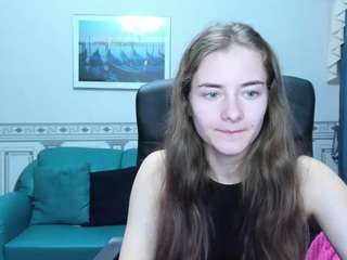 DianaHoward fully nude on webcam live sex chat