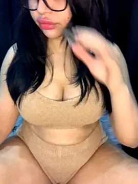 Esmertarcinn nude strip on webcam for live sex chat