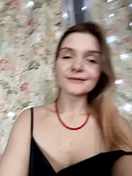 HalloLiza nude strip on webcam for live sex chat