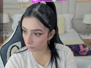 I S S A fully nude on webcam live sex chat