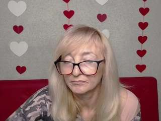 IngritSnow fully nude on webcam live sex chat