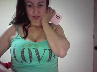 Jenn fully nude on webcam live sex chat