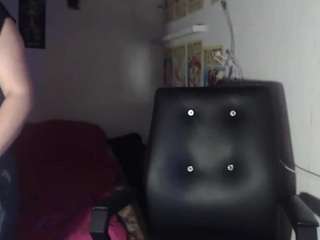 Karlalov1 fully nude on webcam live sex chat