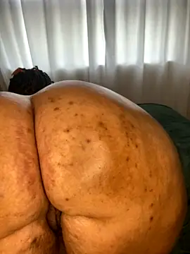KINKYpussyCAT nude strip on webcam for live sex chat