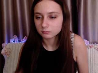 KissEllis fully nude on webcam live sex chat