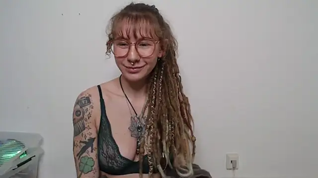 Luna_Ink nude strip on webcam for live sex chat