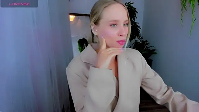 Mad1en nude strip on webcam for live sex chat