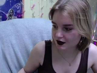 MargoLoran fully nude on webcam live sex chat