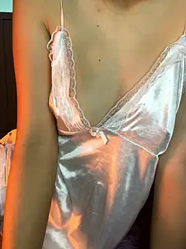 Nabii22 nude strip on webcam for live sex chat
