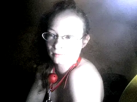 Nicki_Ann nude strip on webcam for live sex chat
