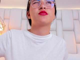 NinaBlooms fully nude on webcam live sex chat