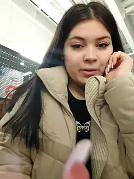 RiskyVanessa nude strip on webcam for live sex chat
