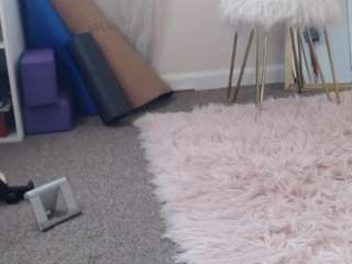 Sarah Lace fully nude on webcam live sex chat
