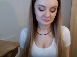 AlmaCute fully nude on webcam live sex chat