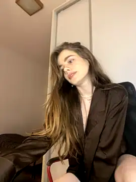 Champagne_squirt_ nude strip on webcam for live sex chat