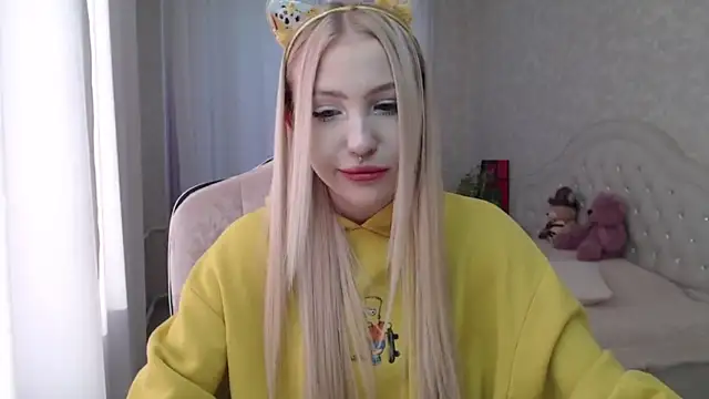 Cute1kat nude strip on webcam for live sex chat