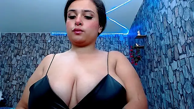 Dorothy_Hot nude strip on webcam for live sex chat