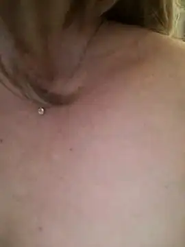 Germanwoman01 nude strip on webcam for live sex chat