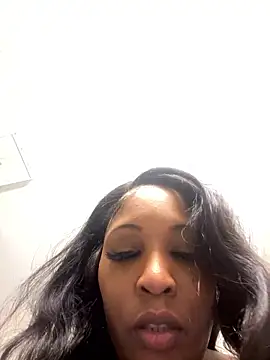 Juicythic nude strip on webcam for live sex chat