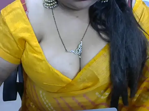 Kashish4u nude strip on webcam for live sex chat