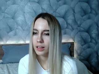 LindaMeys fully nude on webcam live sex chat