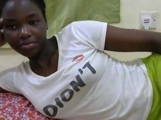 Lovey-lovennah fully nude on webcam live sex chat