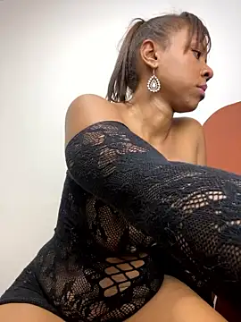 Lunaat_ nude strip on webcam for live sex chat