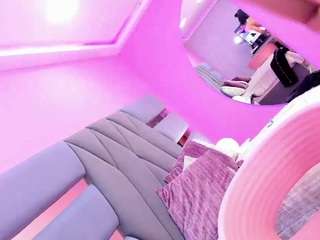 ManellykSparklee fully nude on webcam live sex chat
