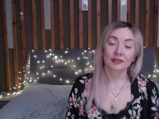 MileyBambi fully nude on webcam live sex chat