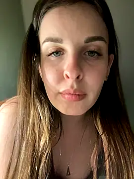 MollyBer nude strip on webcam for live sex chat