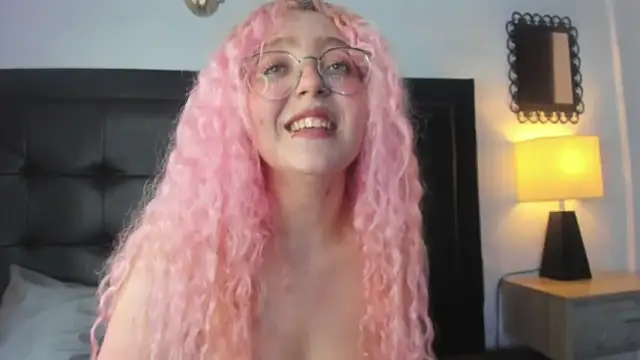 Mydreamgirl18 nude strip on webcam for live sex chat