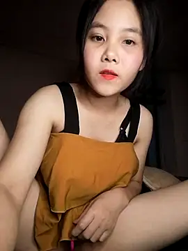 Naughty2k5 nude strip on webcam for live sex chat