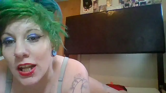 Punkprincess93 nude strip on webcam for live sex chat