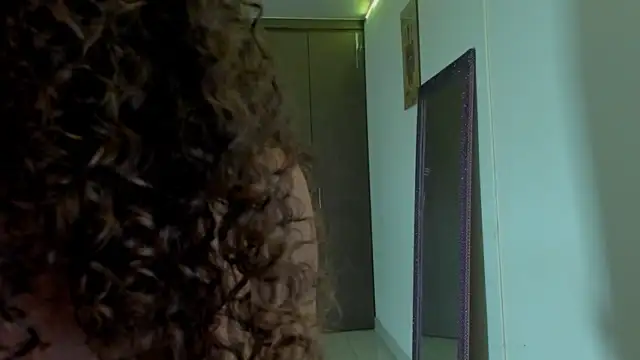 Rati_Curly nude strip on webcam for live sex chat