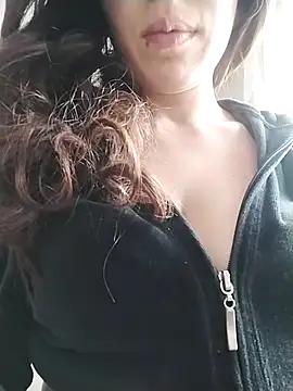 RoseMarison nude strip on webcam for live sex chat