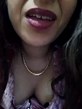 Saakoora nude strip on webcam for live sex chat
