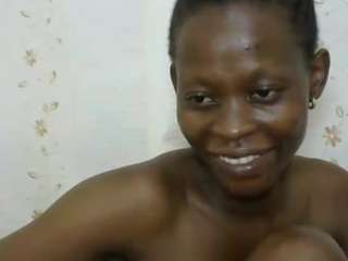 Sweeetritah fully nude on webcam live sex chat