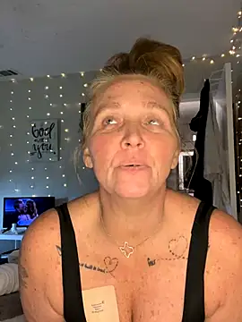 Thattexasgurl nude strip on webcam for live sex chat
