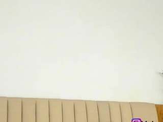 Valery-swan fully nude on webcam live sex chat